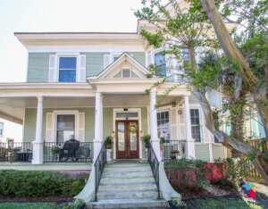 A Savannah vacation rental close to the historic district.